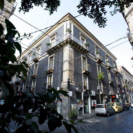 The House Apartment คาตาเนีย ภายนอก รูปภาพ